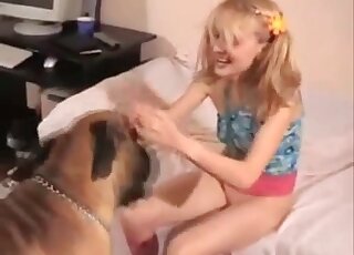 Spoiled slut spreads legs to get licked and enjoys the canine’s pecker